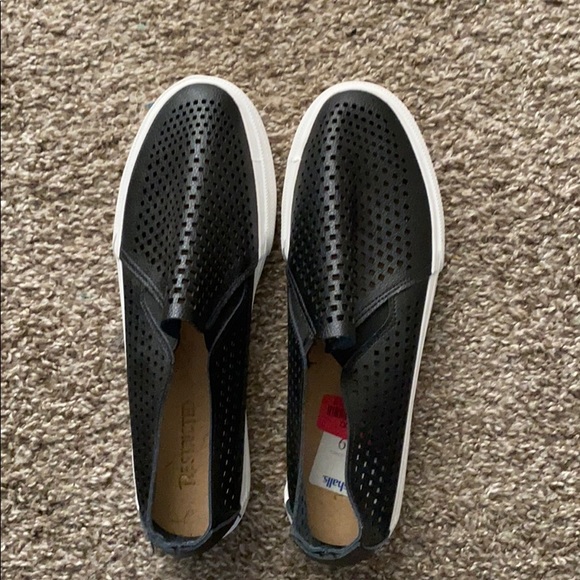 Restricted Shoes - Slip on sneakers